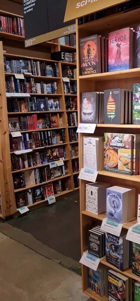 Powell's City of Books — book store (photo 13)